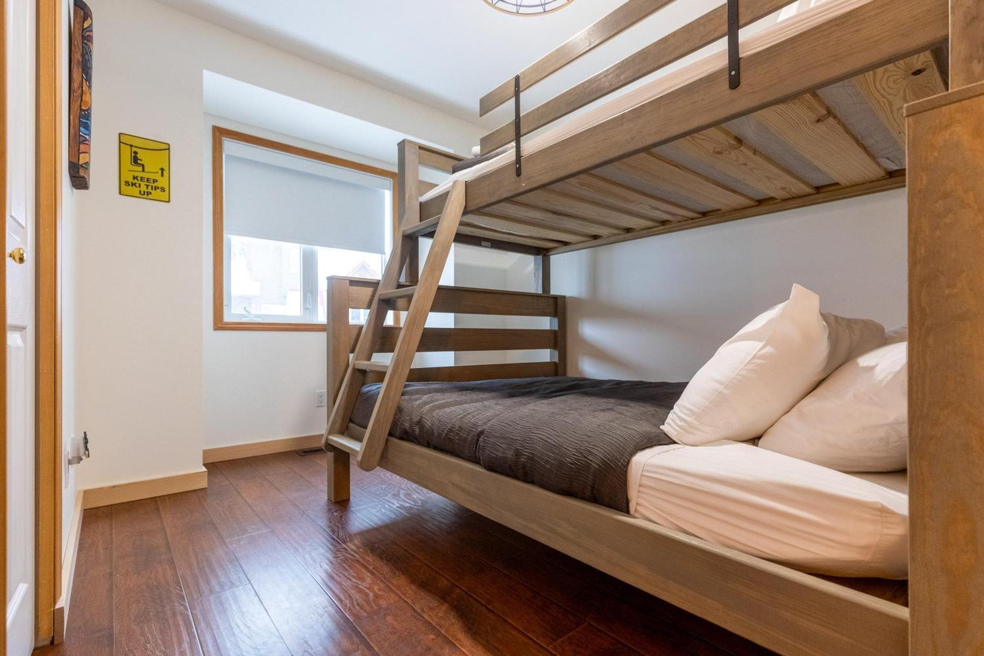Stone Creek Chalets By Fernie Central Reservations エクステリア 写真