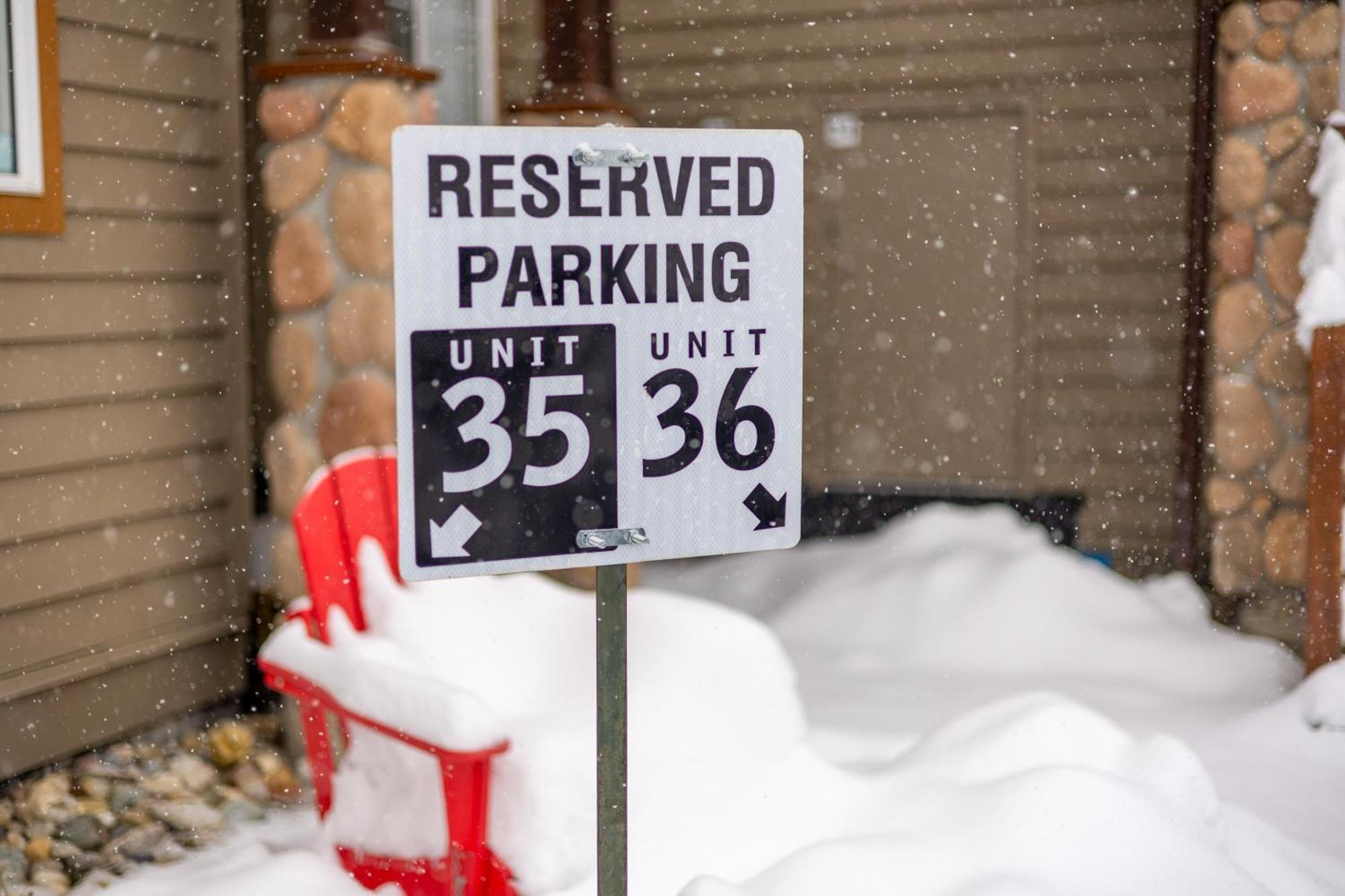 Stone Creek Chalets By Fernie Central Reservations エクステリア 写真