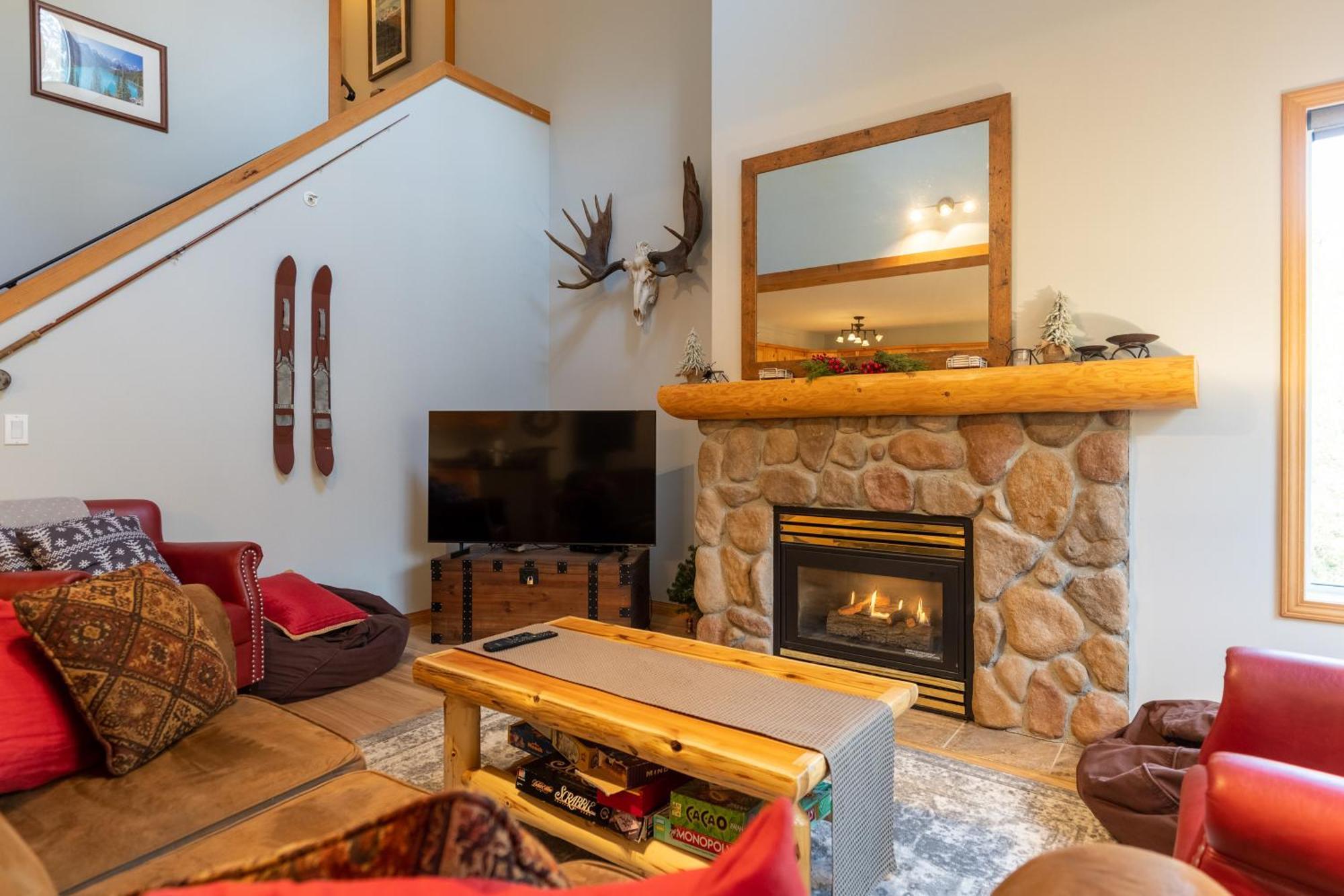 Stone Creek Chalets By Fernie Central Reservations エクステリア 写真