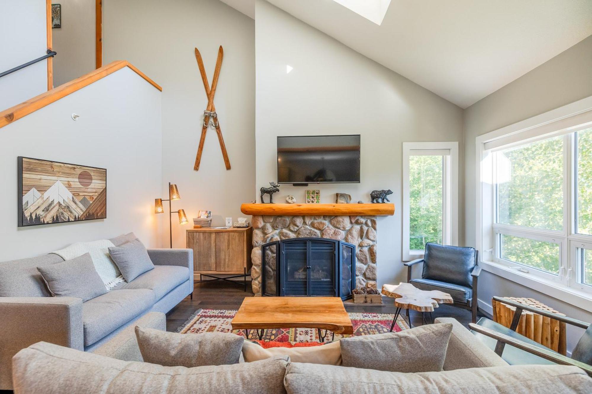 Stone Creek Chalets By Fernie Central Reservations エクステリア 写真