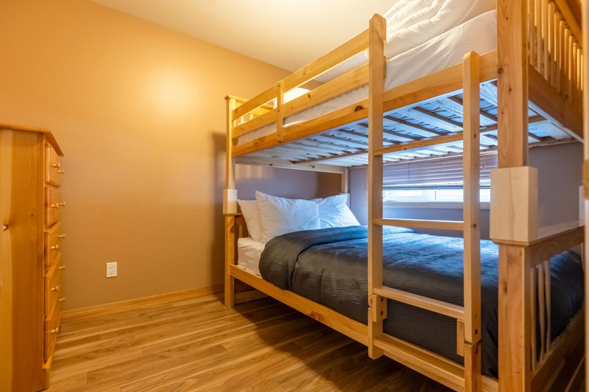 Stone Creek Chalets By Fernie Central Reservations エクステリア 写真